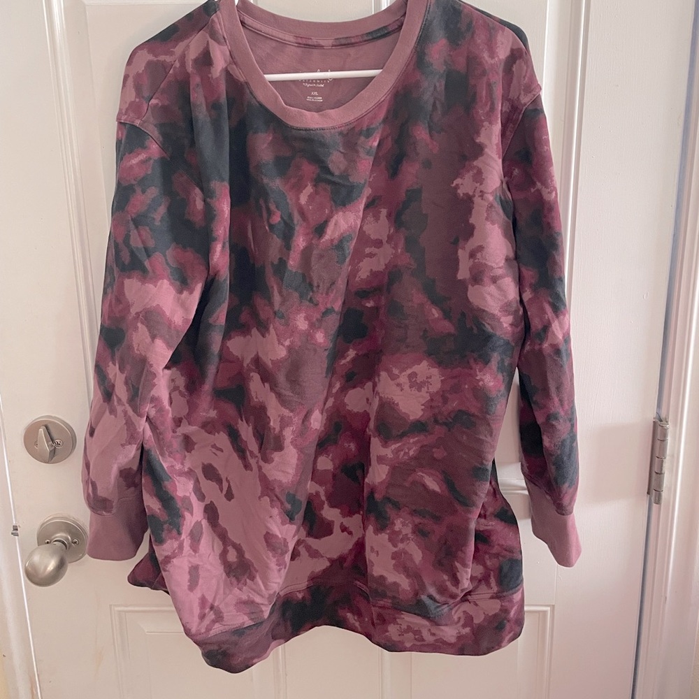 Maternity sweater with side rouching